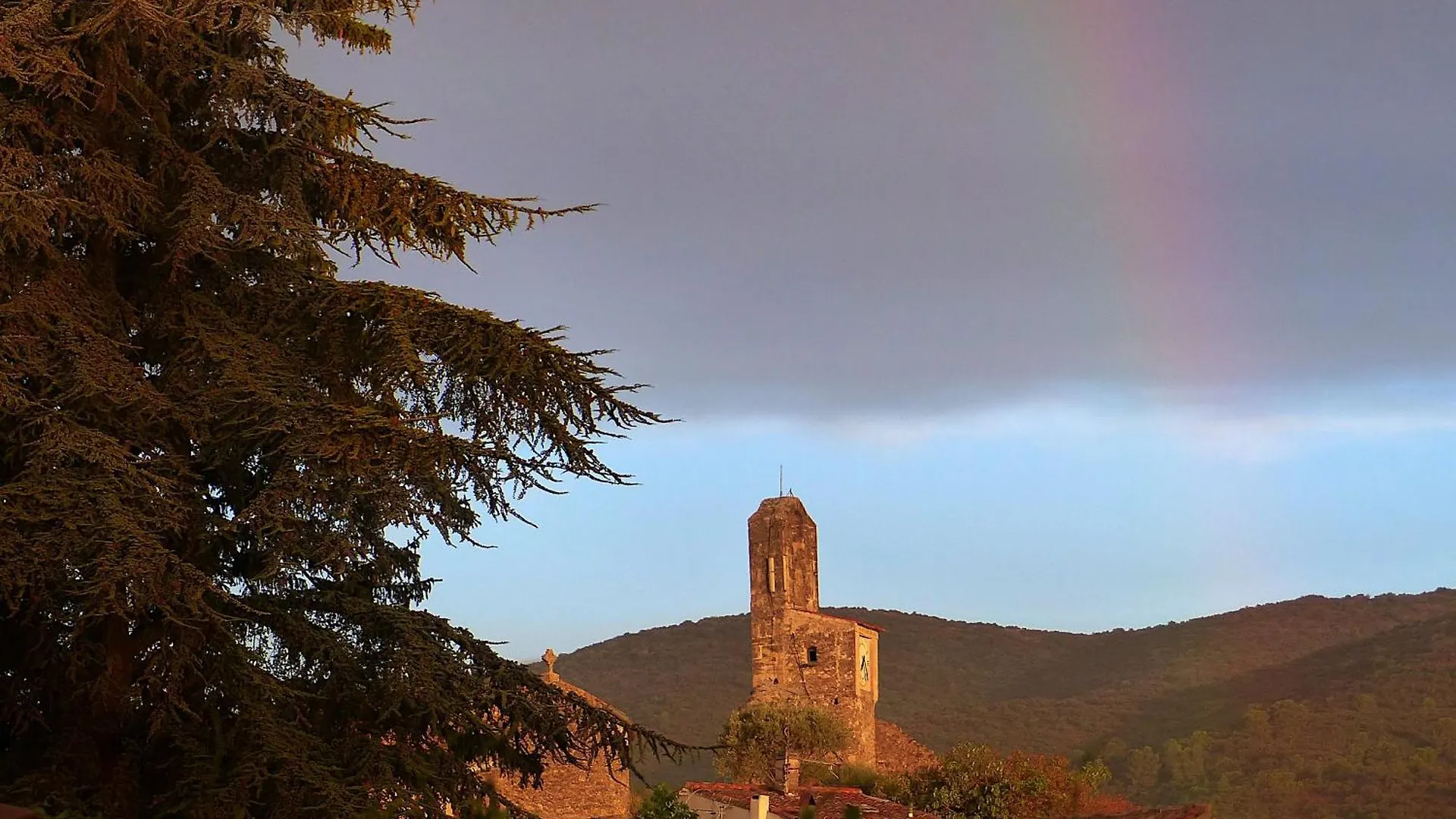 Le Chat Sur Le Toit Lourmarin 3*,  France